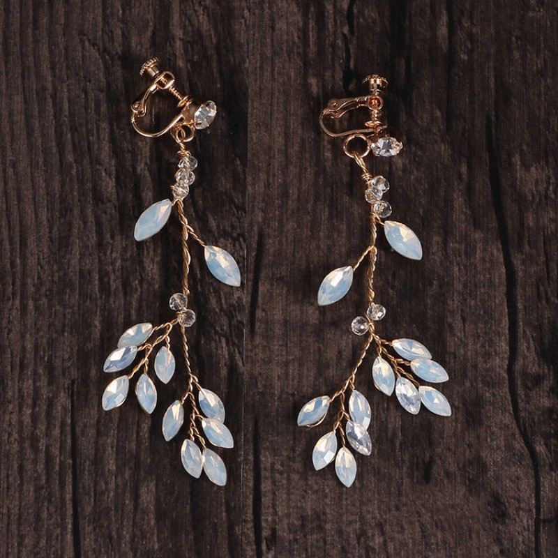 Crystal Tassel Drop Earrings – Elegant Sparkling Jewelry with Long Tassels for a Glamorous Look