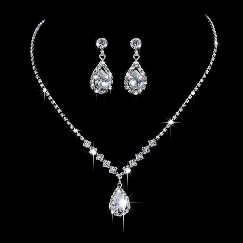 Full Rhinestone Jewelry Set, Stunning Necklace and Earrings with Brilliant Rhinestone Detailing for Maximum Sparkle and Elegance