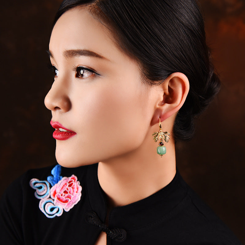 Tree Leaf Earrings, Beautifully Crafted with Detailed Leaf Motifs for a Chic and Natural Touch to Any Outfit