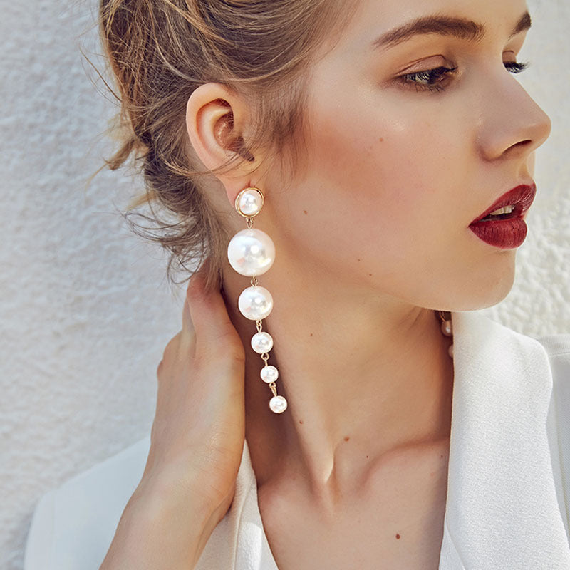 Statement-Making Exaggerated Big Earrings, Luxurious and Eye-Catching Design to Amplify Your Style with Confidence