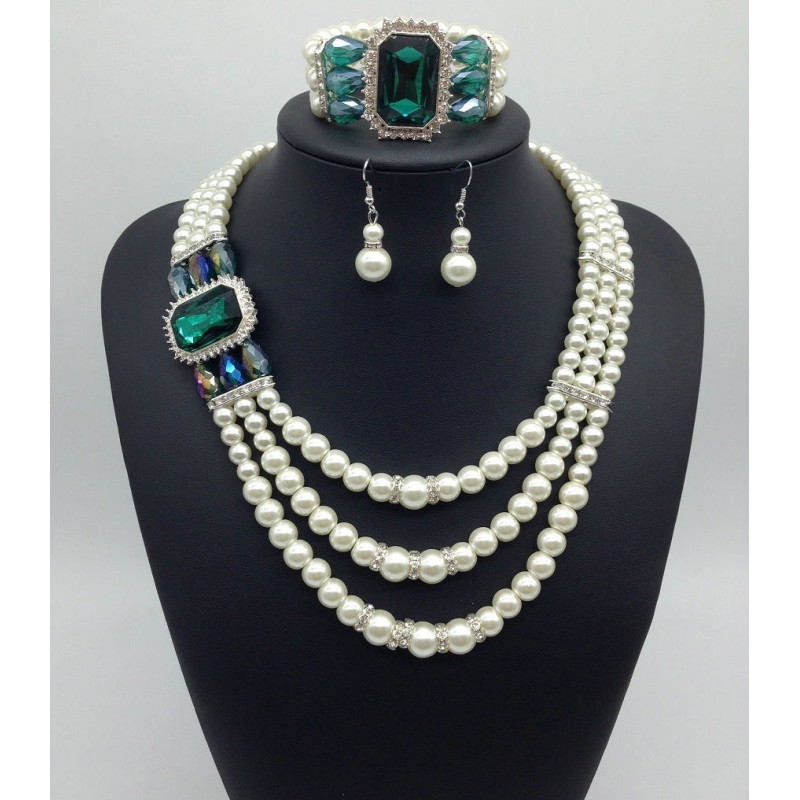 Gemstone Pearl Jewelry Set, Stunning Necklace and Earrings Featuring Radiant Pearls and Sparkling Gemstones for a Luxurious, Sophisticated Statement