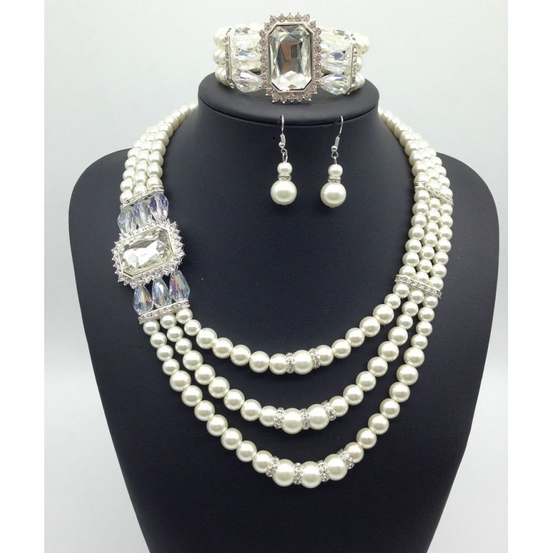 Gemstone Pearl Jewelry Set, Stunning Necklace and Earrings Featuring Radiant Pearls and Sparkling Gemstones for a Luxurious, Sophisticated Statement