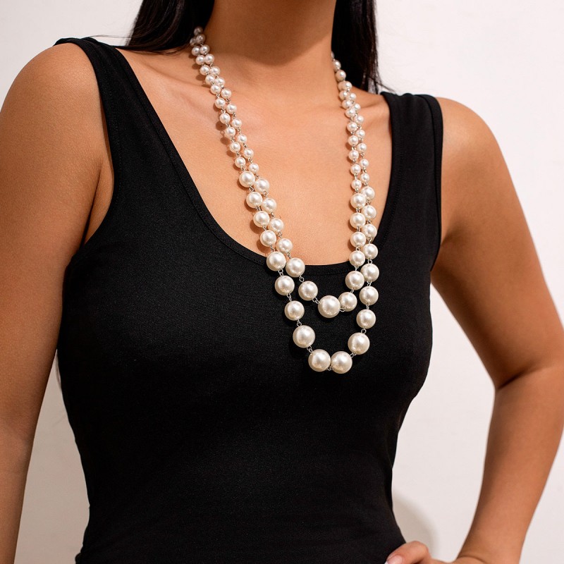 Elegant Jewelry Featuring Dual Lustrous Pearls and Delicate Clavicle Chain, Perfect for Adding Timeless Sophistication to Any Look