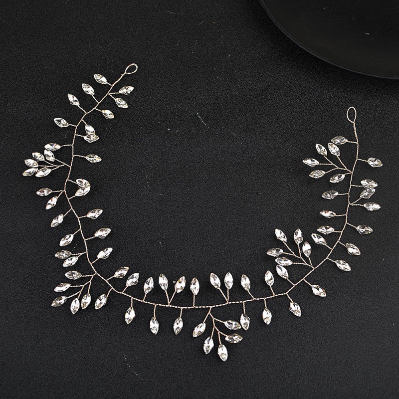 Chic Chain Headband Headwear Fashion-Forward Hair Accessory with a Modern Twist