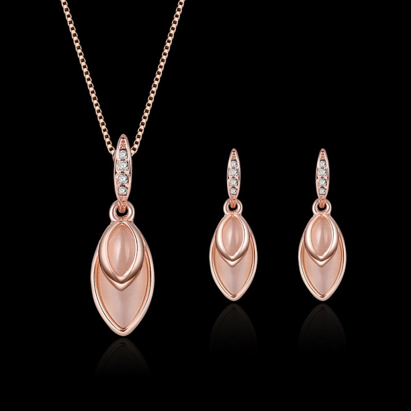 Gem Jewelry Necklace and Earrings Set, Featuring Dazzling Gemstones and Fine Detailing for a Luxurious, Radiant Touch to Any Ensemble