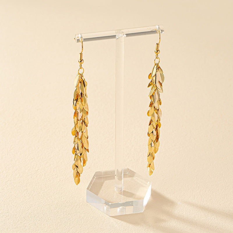 Chic Alloy Leaf-Shaped Earrings Stylish Geometric Design with Nature-Inspired Leaf Details Perfect for Casual and Formal Wear