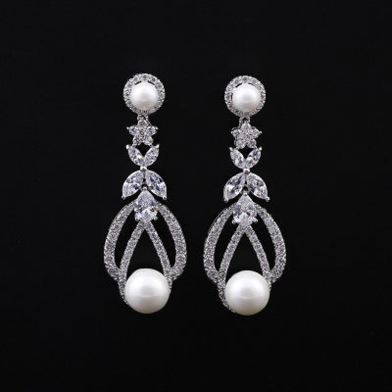 Elegant Pierced Pearl Earrings Korean-Inspired Des...