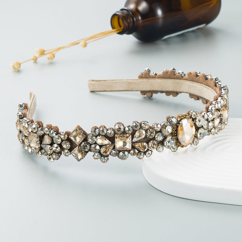 Baroque Vintage Headband  legant Gold-Tone with Intricate Detailing, Perfect for Weddings Parties and Special Occasions