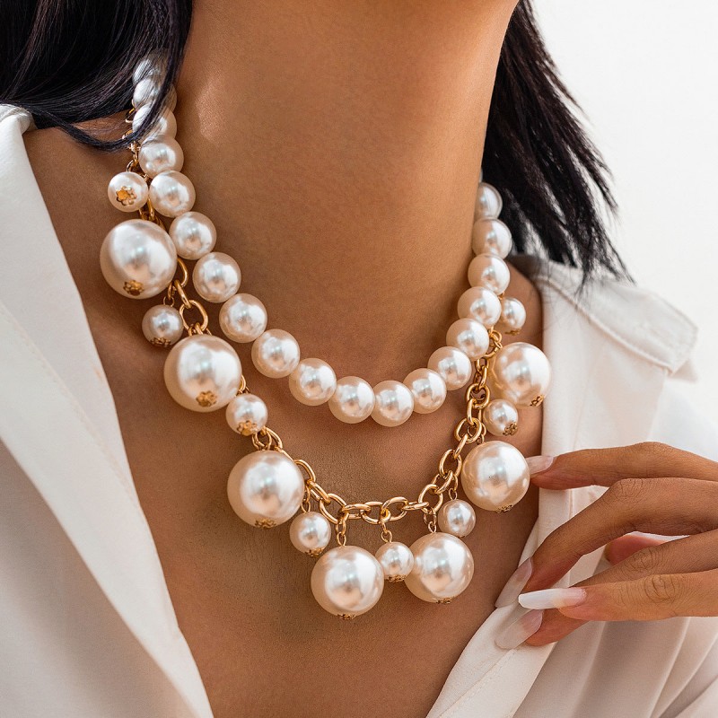 Elegant Jewelry Featuring Delicate Stringed Pearls...