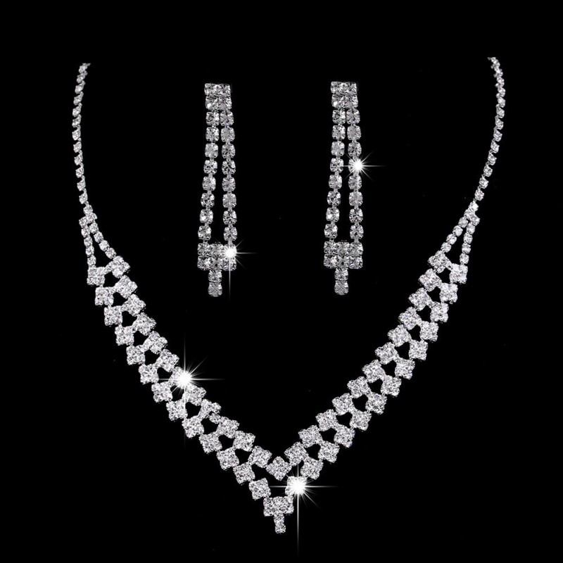 Full Rhinestone Jewelry Set, Stunning Necklace and Earrings with Brilliant Rhinestone Detailing for Maximum Sparkle and Elegance