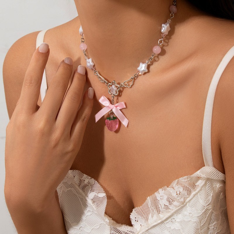 Charming Jewelry Featuring a Sweet Strawberry Pendant with Lustrous Pearls, Perfect for Adding a Playful, Elegant Touch to Any Outfit