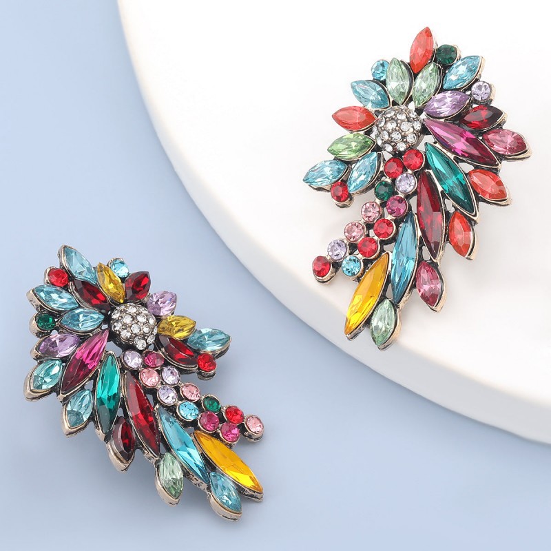 Elegant Rhinestone Flower Earrings Gold-Plated Des...