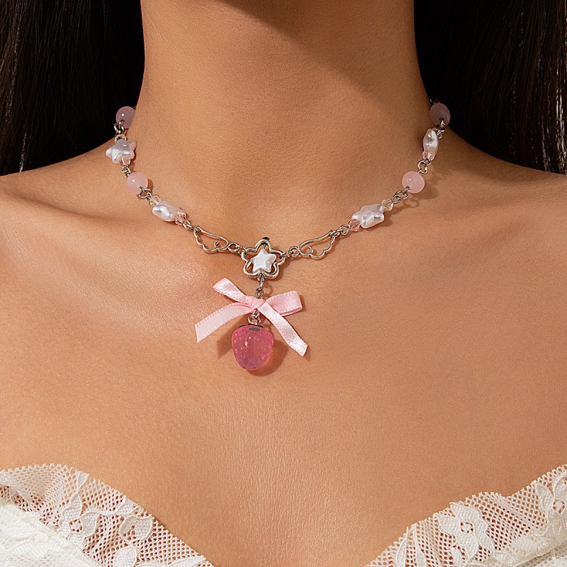 Charming Jewelry Featuring a Sweet Strawberry Pendant with Lustrous Pearls, Perfect for Adding a Playful, Elegant Touch to Any Outfit