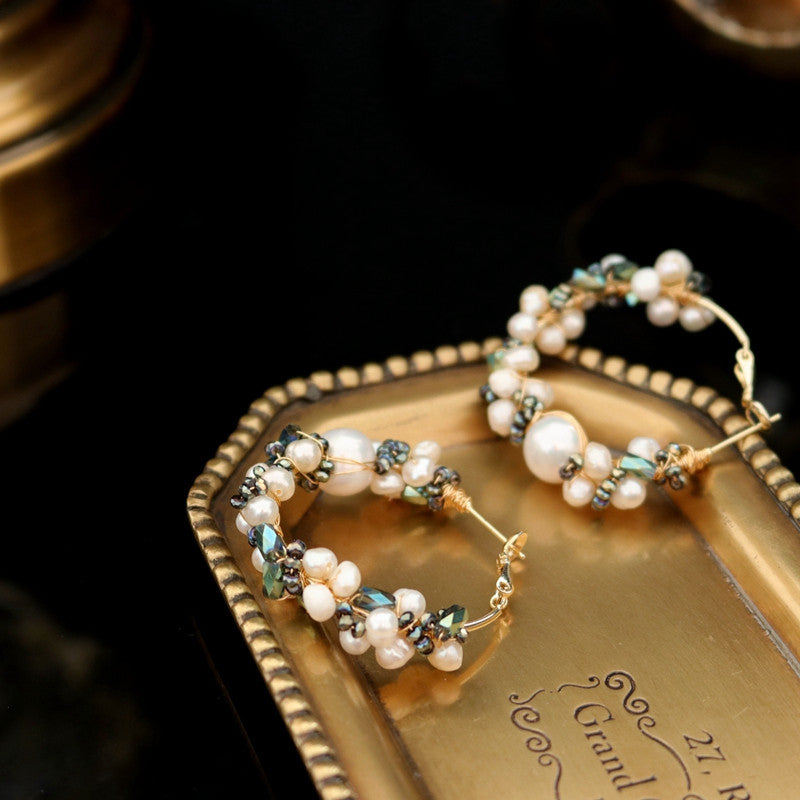 Water Pearl Temperament Girl Earrings, Radiant Water Pearls and Chic Design for a Feminine, Timeless Accessory with a Touch of Elegance