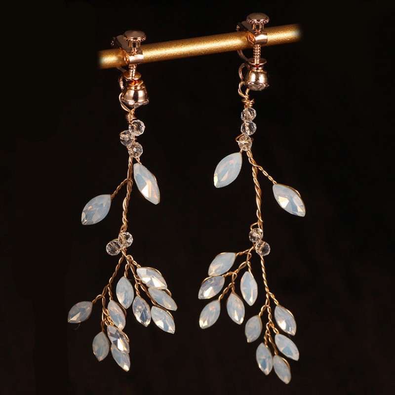 Crystal Tassel Drop Earrings – Elegant Sparkling...