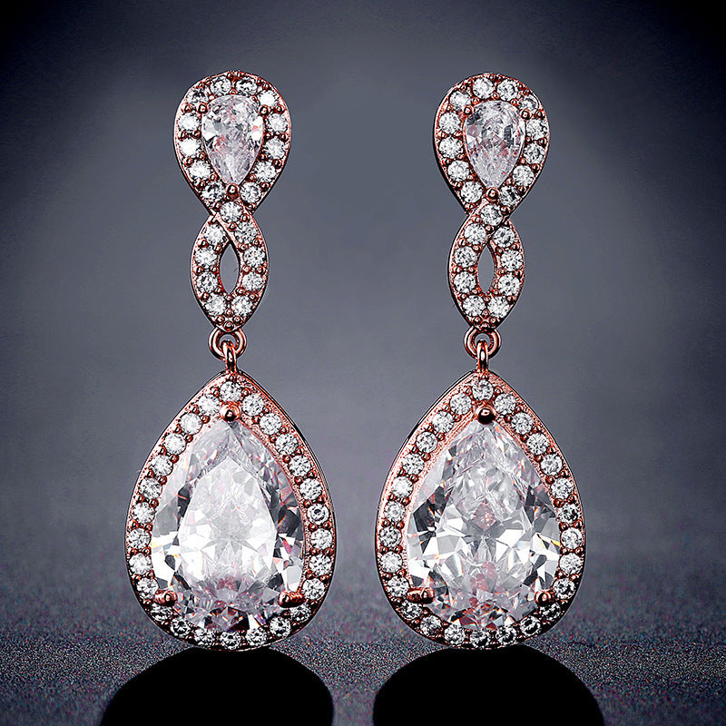 Elegant Drop-shaped Earrings – A Timeless Statem...